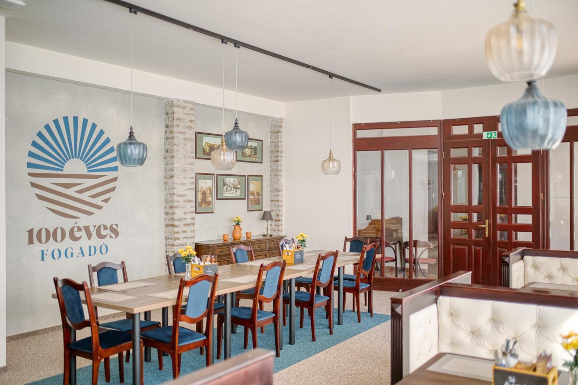 100 Eves Fogado Bed & Breakfast Szatymaz ภายนอก รูปภาพ